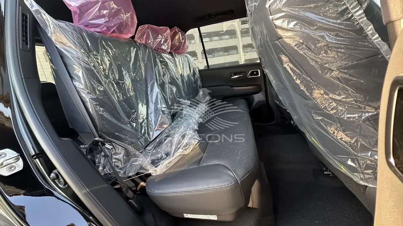 تويوتا لاند كروزر Toyota/LC300 3.3L VX TURBO 10 AT