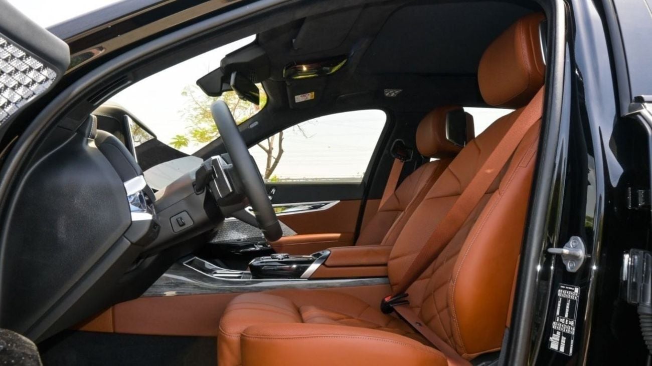 BMW 740Li BMW 740i Sedan - Black - 2024 Excellent Condition with 5 Years Dealer Warranty and Service