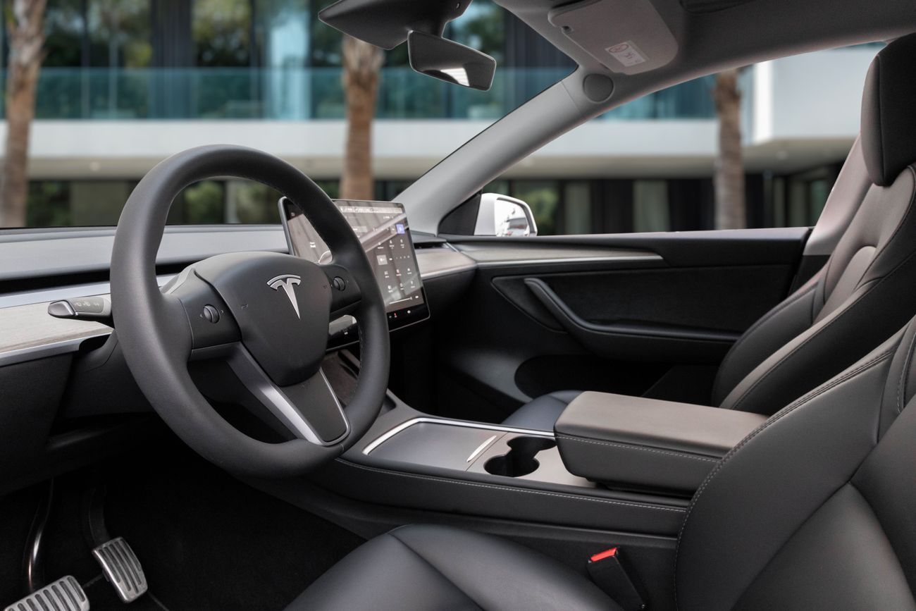 تسلا موديل Y 2,106 P.M | Model Y Long Range Autopilot | 0% Downpayment | Perfect Condition!