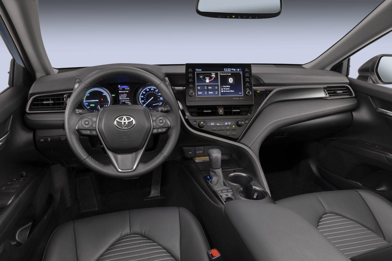 Toyota Camry interior - Cockpit