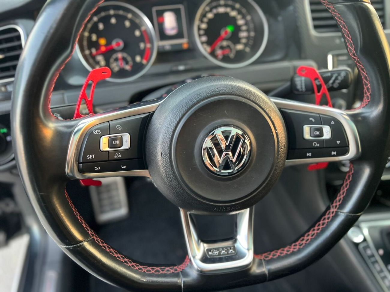 Volkswagen Golf GTI