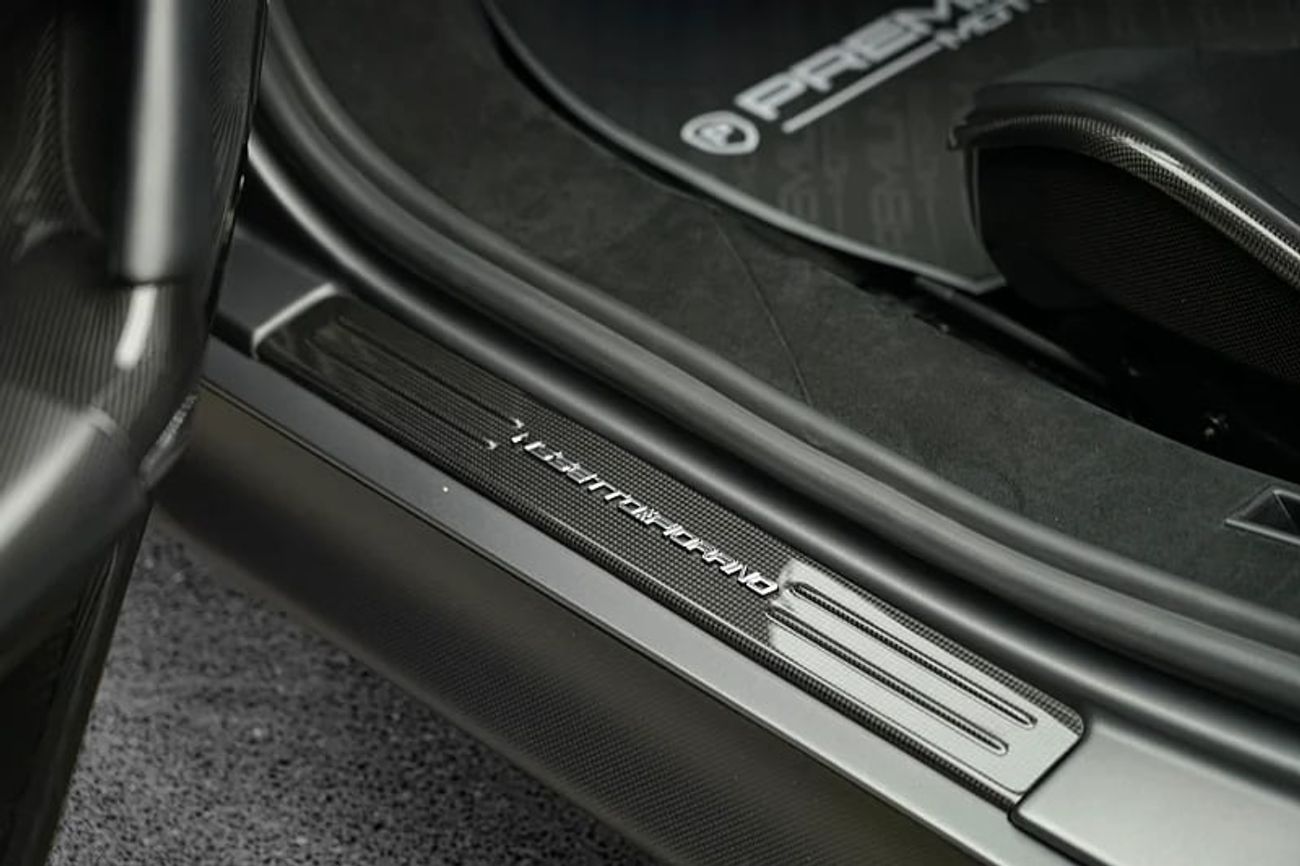 Ferrari SF90 Stradale