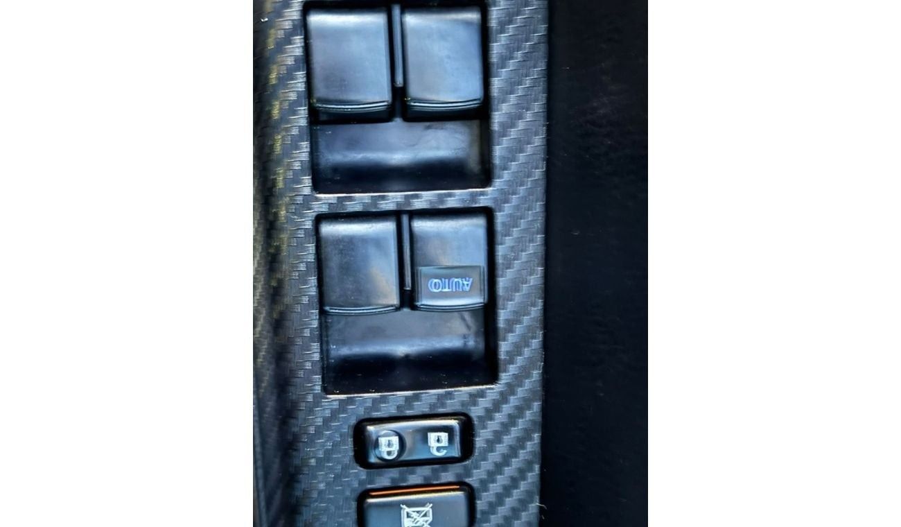 تويوتا راف ٤ EX 2.5L in excellent condition and requires no expenses