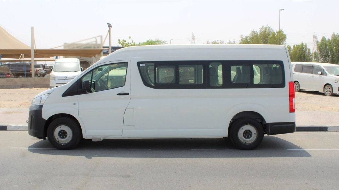 Toyota Hiace DLS - STD ROOF TOYOTA HIACE 2.8L COMMUTER MT 2023 HR