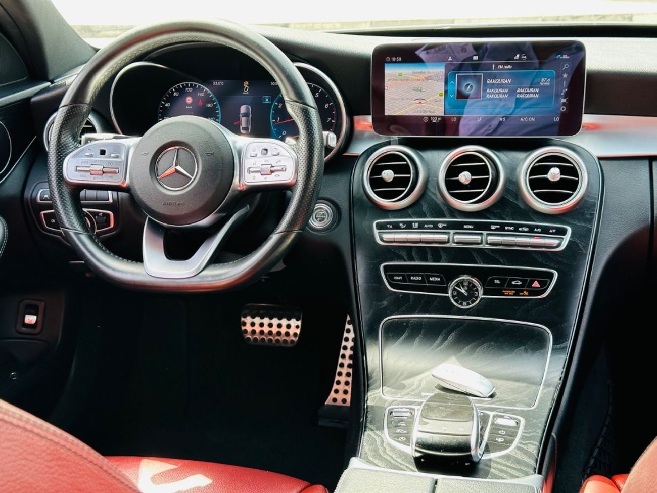 Mercedes-Benz C 200 AMG Pack MERCEDES C200 MODEL 2019 GCC SPACE FULL OPTION ORGINAL PAINT