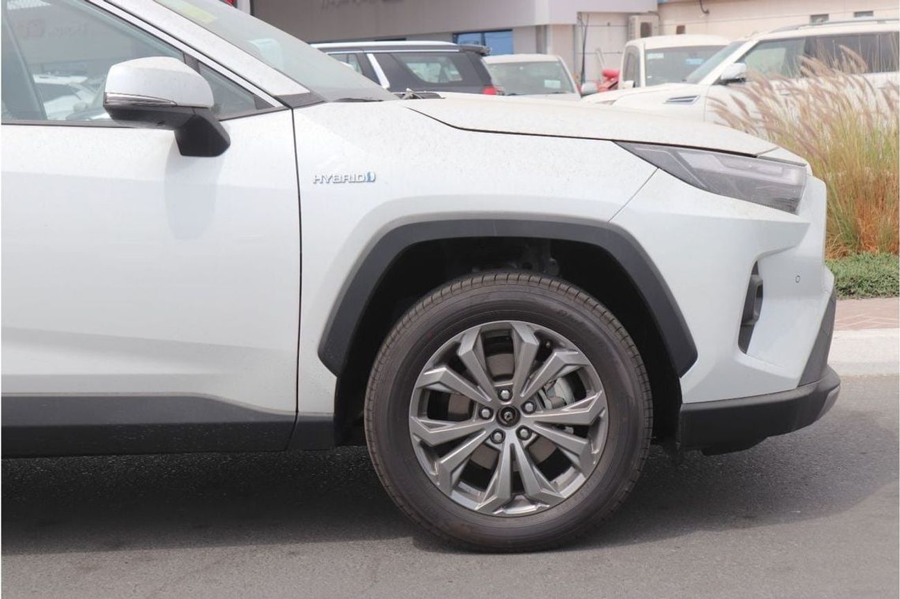 Toyota RAV4 XLE HEV 2.5L HYBRID, 2WD, KEYLESS ENTRY, LEATHER SEAT, PANORAMIC ROOF, ALLOY WHEELS.MODEL 2025 CHINA