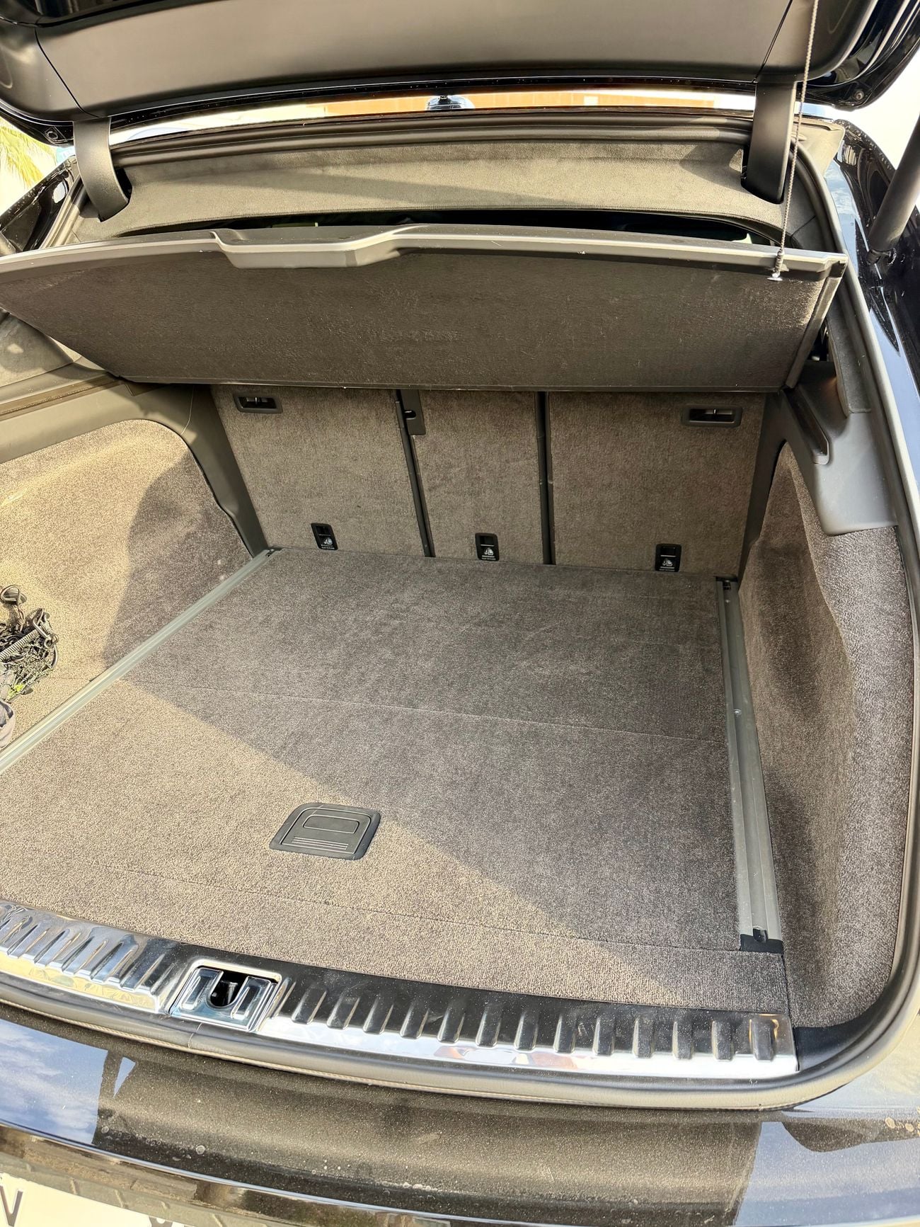 Bentley Bentayga | FULL BLACK EDITION | BENTLEY DUBAI WARRANTY