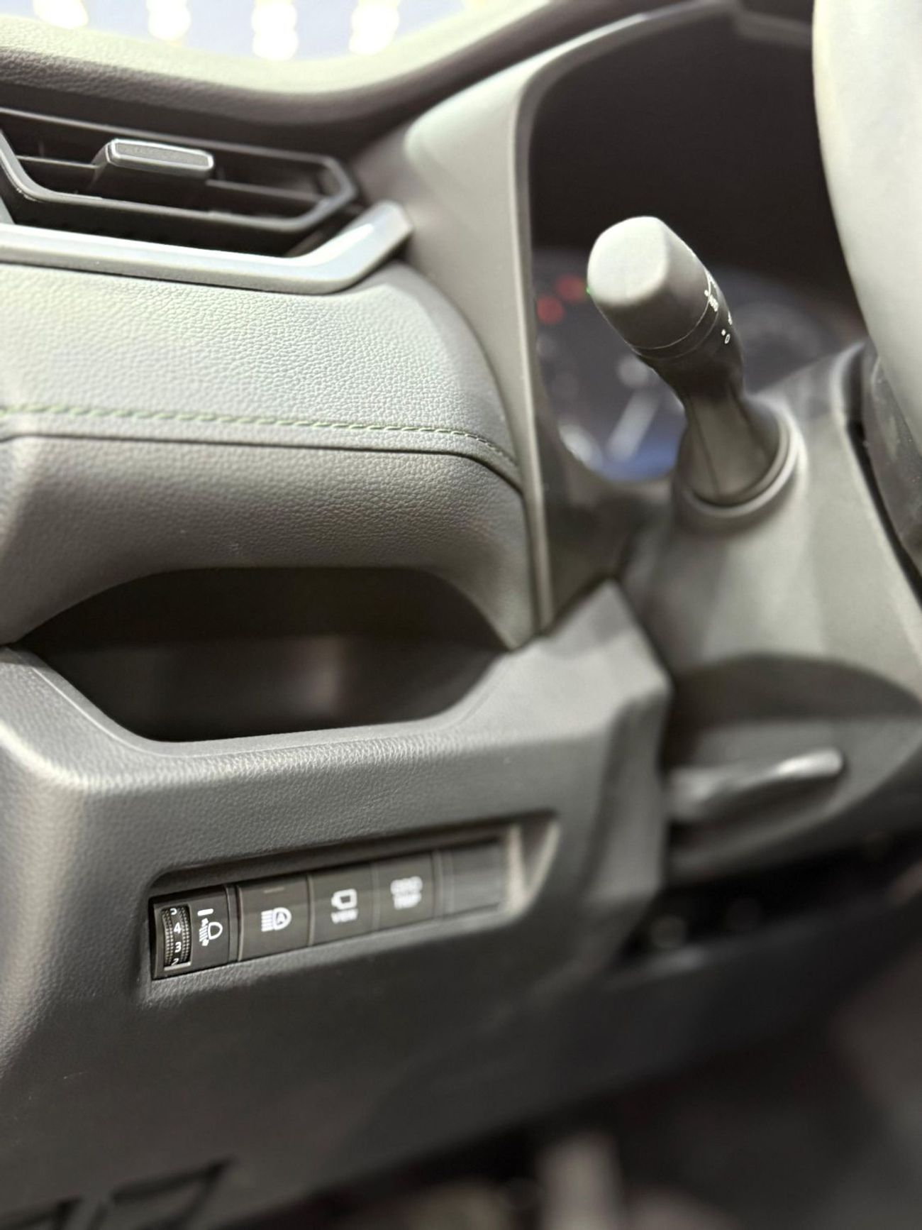 Toyota RAV4 ✨(*Toyota RAV4/Adventure)*✨ *Model*: 2025 *Price*: 130,000 AED *Mileage*: 0 km/h  (*GCC specificatio