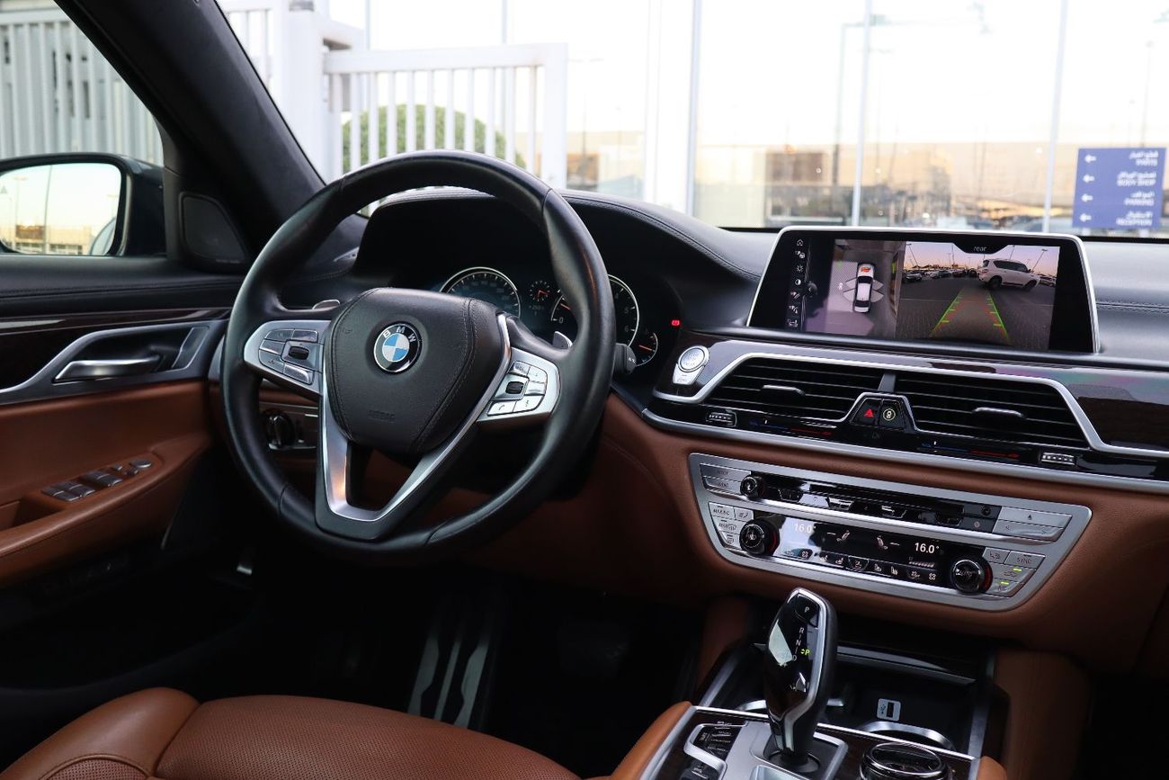 بي أم دبليو 740Li M Sport 3.0L (335 HP)