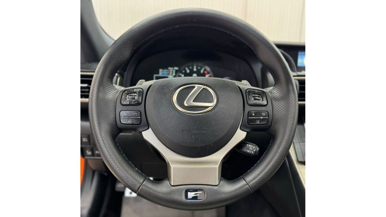 Lexus RC F 2015 Lexus RC-F, Full Lexus Service History, Low Kms, Carbon Fiber Package, Excellent Condition, GCC