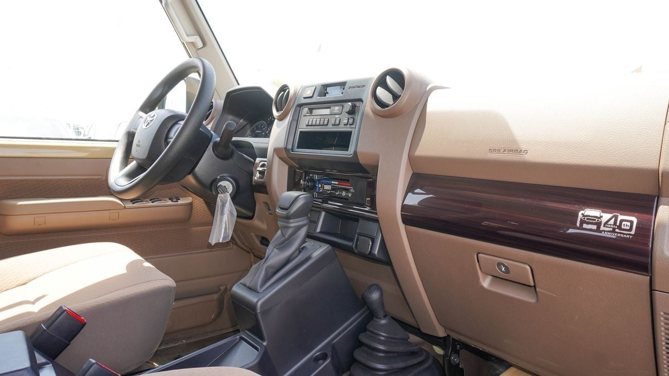 Toyota Land Cruiser Pick Up TOYOTA LC 79 DOUBLE CABIN PETROL 4.0 A/T - 2025