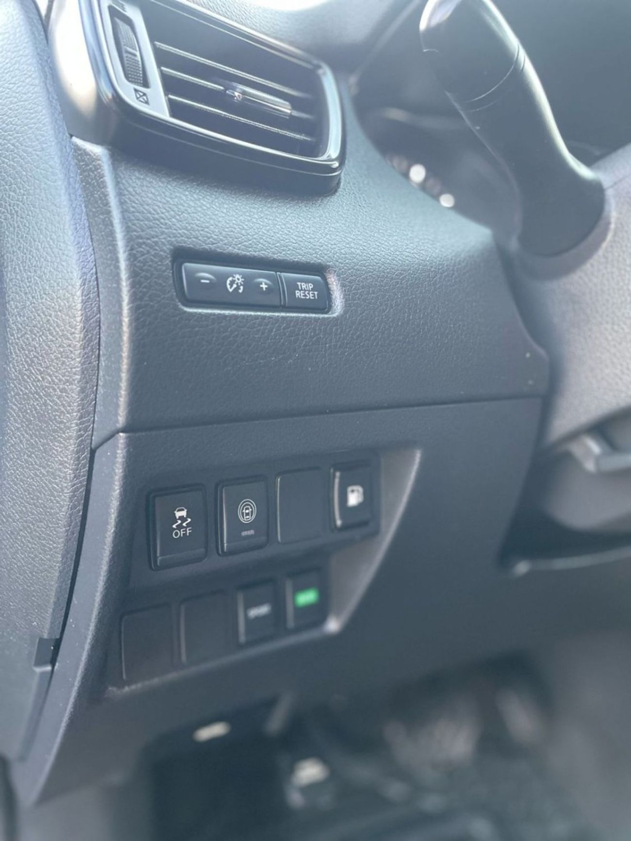 نيسان روج 2019 Nissan Rogue S MidOption 2.5L V4 - Multi Drive Mode - Rear CAM -