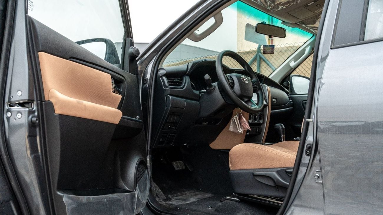 تويوتا فورتونر 2026 Toyota Fortuner GX 2.7L AT Petrol (Gray-Tan) 4WD
