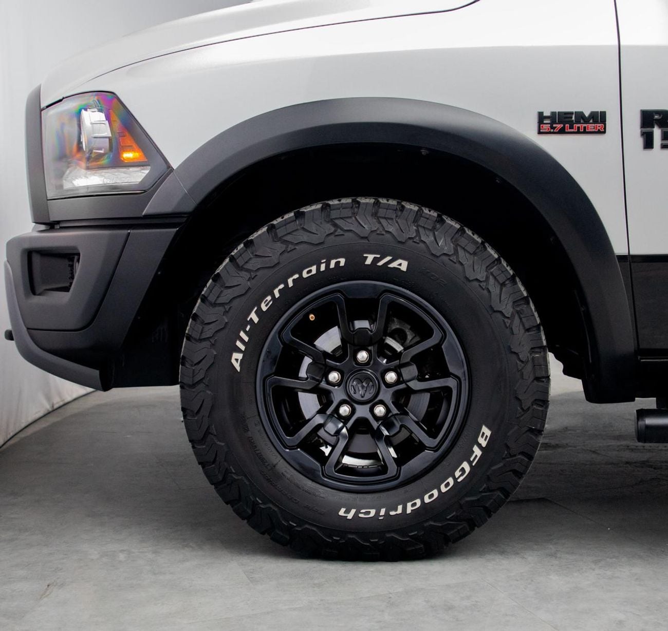 Dodge RAM 1500 Rebel Crew