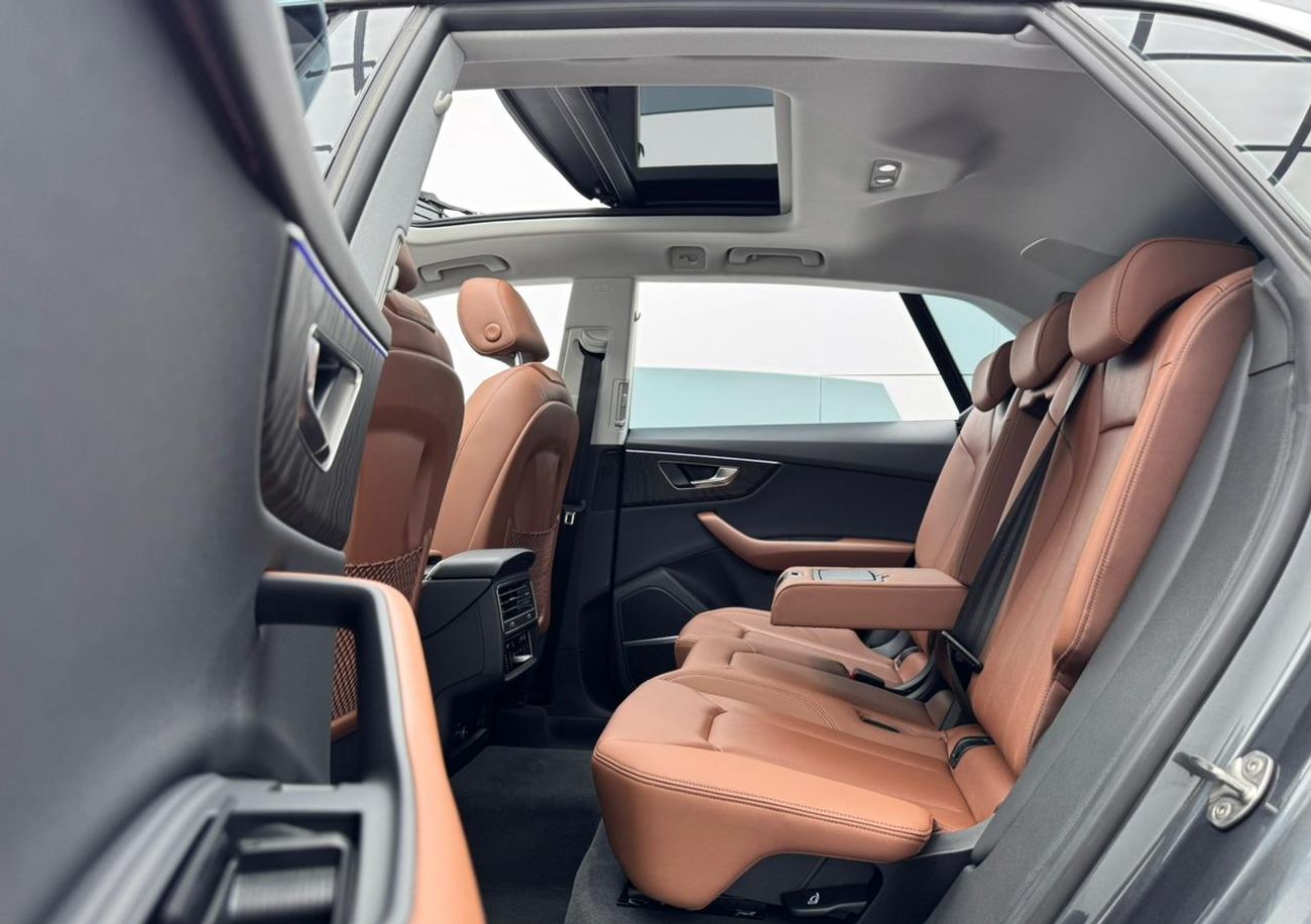 Audi Q8 55 TFSI quattro (340 HP) 2023 Audi Q8 55 TFSI Quattro S-Line, Audi Service History, 1 Year Warranty,