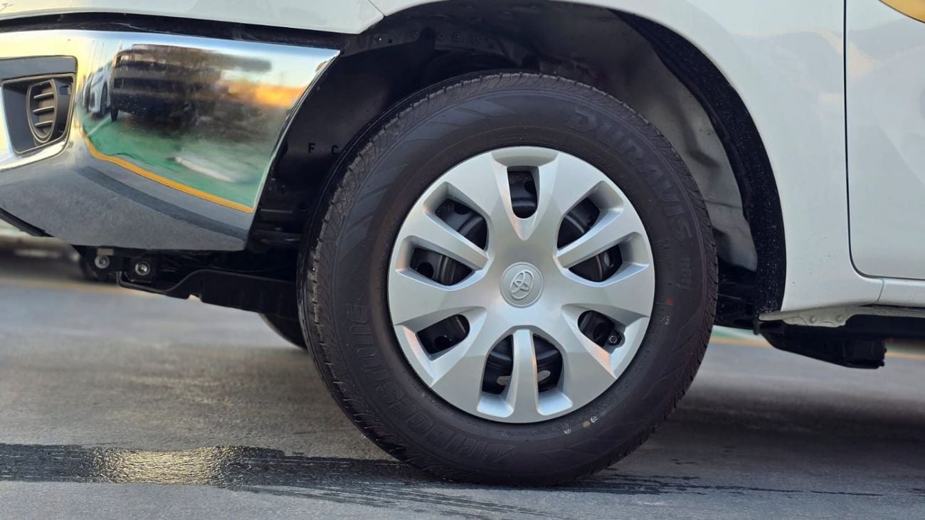 تويوتا هيلوكس GLS 2.7L Double Cab Utility RWD A/T