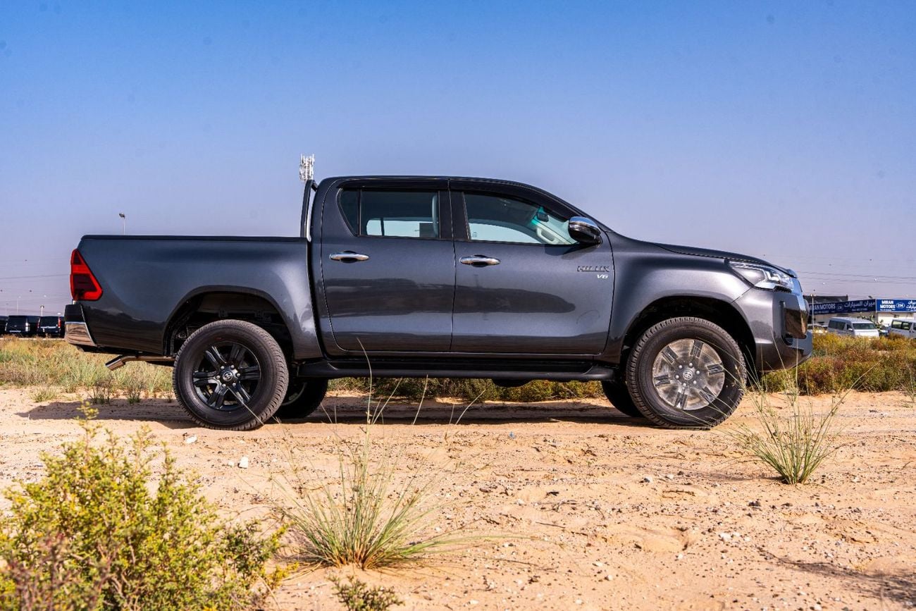 تويوتا هيلوكس Toyota Hilux  4.0-l 4WD pickup  2026 4-door cabin, automatic,