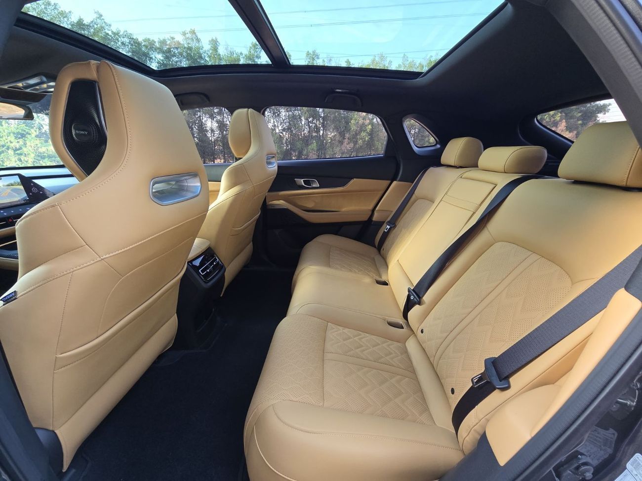 Changan Uni K 2.0T Elite CHANGAN UNI-K 2024 GCC ORGINAL PAINT // FULL OPITION // PERFECT CONDITION