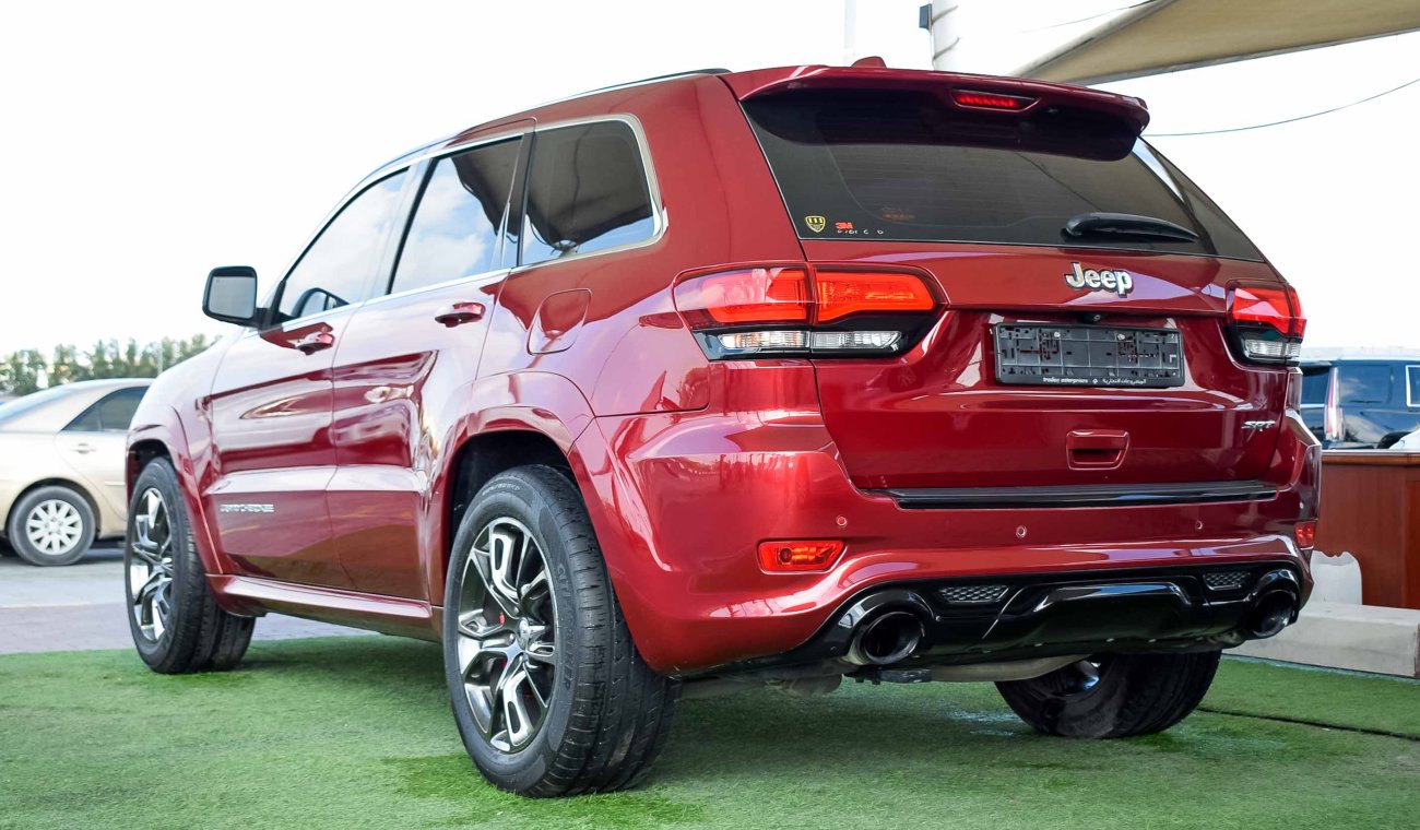 Jeep Grand Cherokee SRT V8