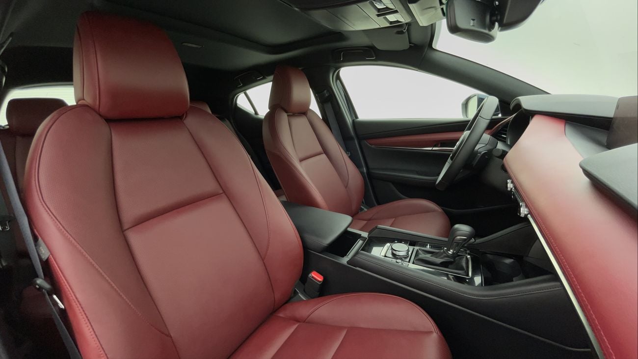 مازدا 3 INTENSE 2 | بدون دفعة مقدمة | اختبار القيادة في المنزل