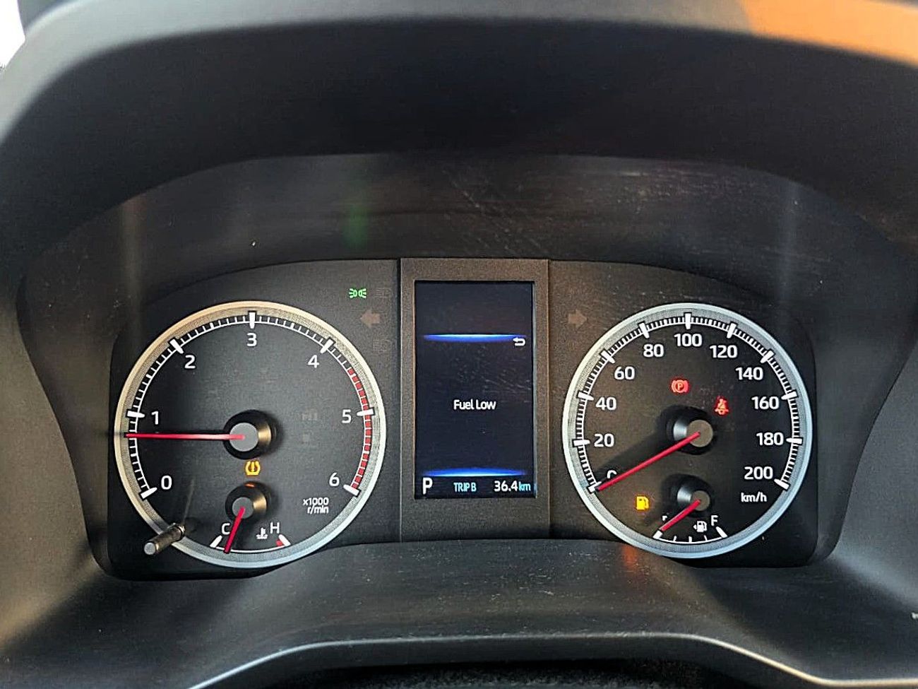 Toyota Hiace Toyota Hiace High Roof  Diesel  2.8L A/T With SunRoof 2025