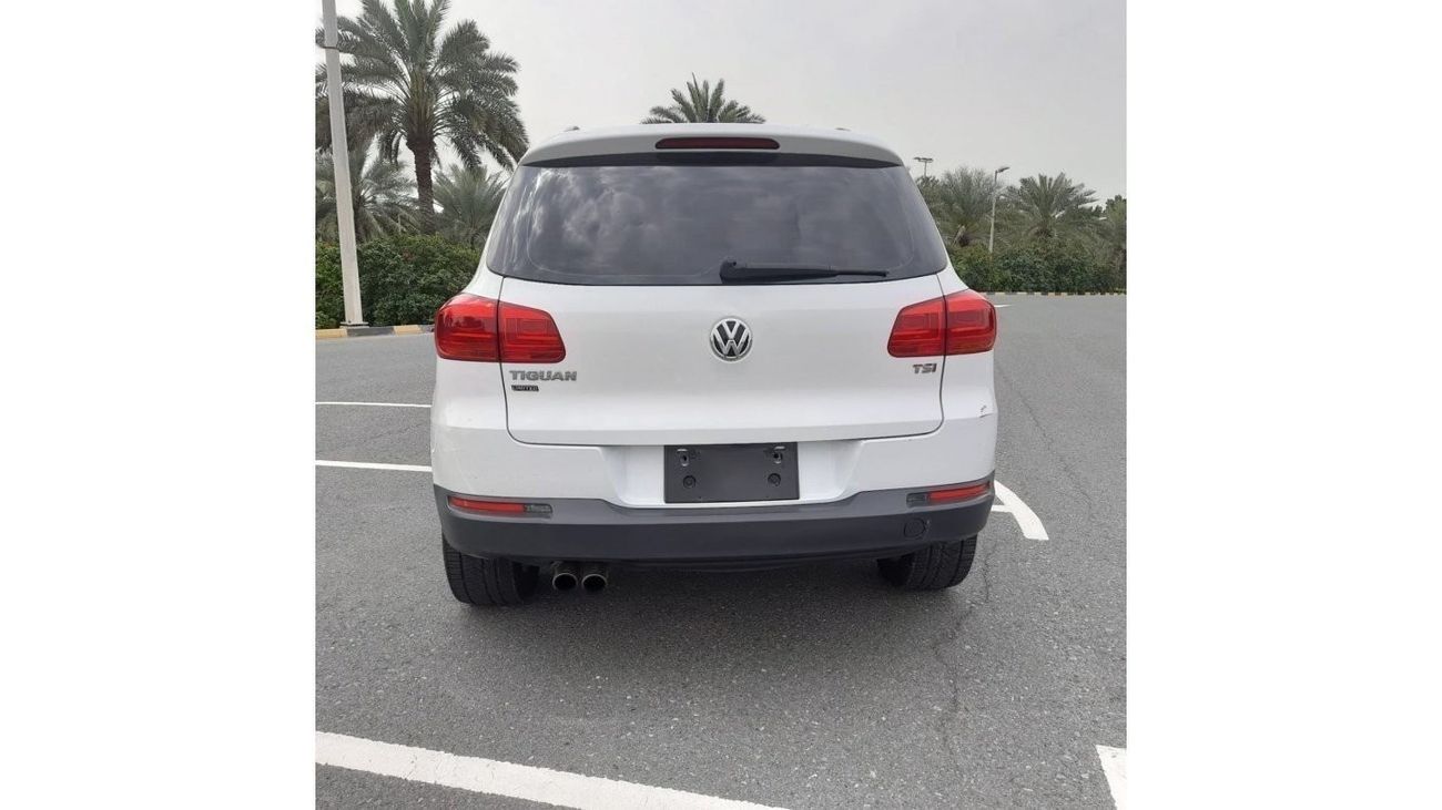 Volkswagen Tiguan S