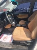 Toyota Fortuner EXR 2.7L v4 petrol Engine Colour White Transmission Automatic  7seats power steering power window contro