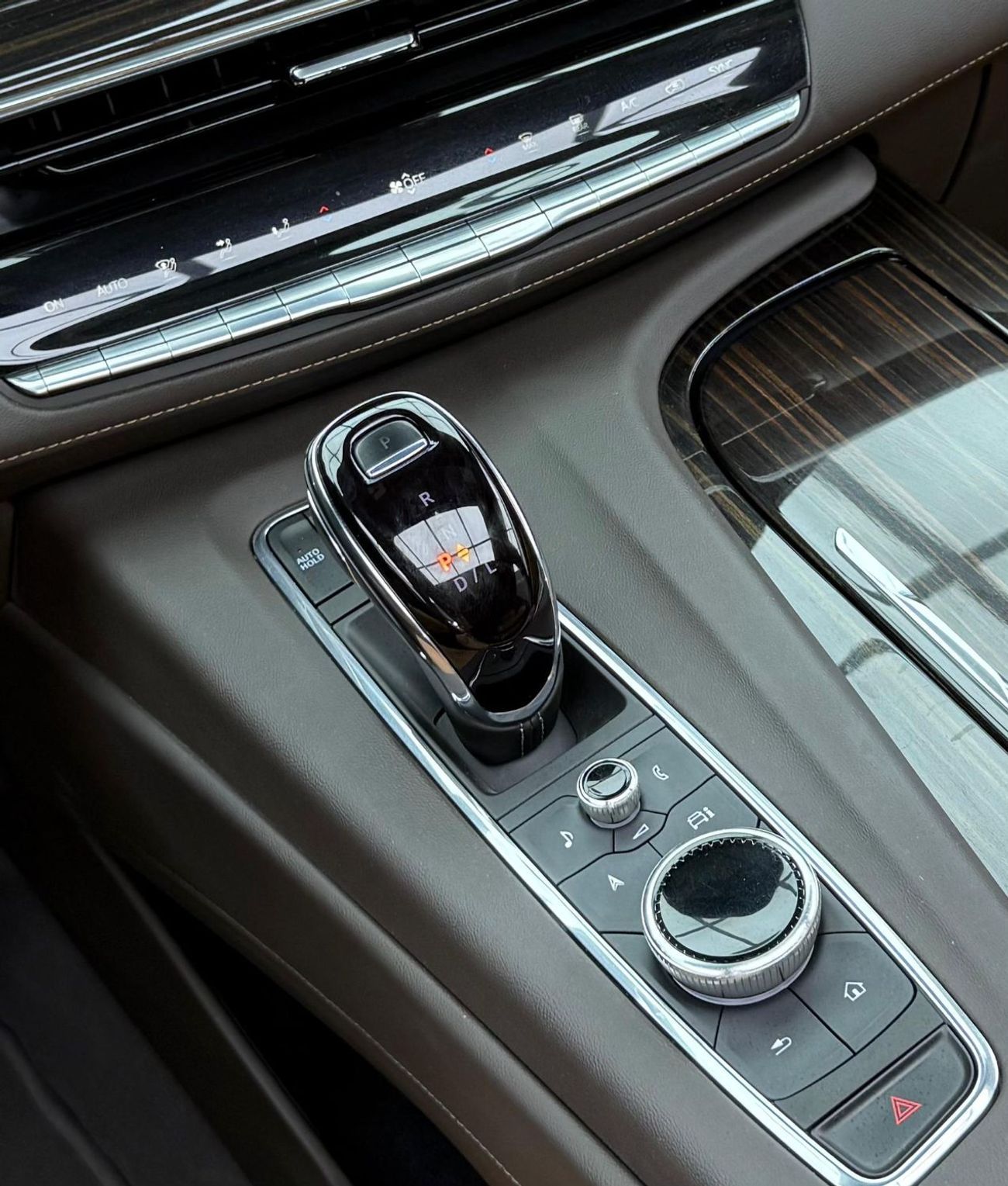 Cadillac Escalade Sport 6.2L 4WD 2023 Cadillac Escalade Sport, 2028 Cadillac Warranty + Service Pack, Excellent Condit