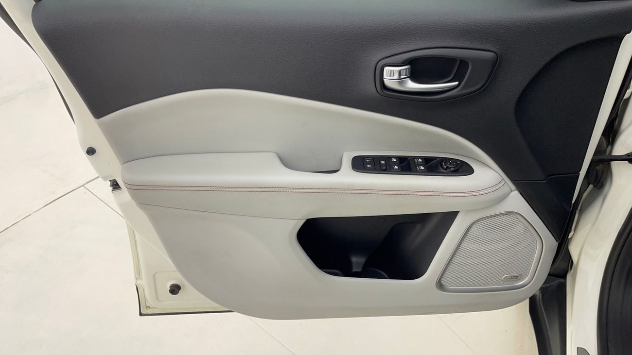 جيب كومباس LIMITED 2.4 | بدون دفعة مقدمة | اختبار القيادة في المنزل