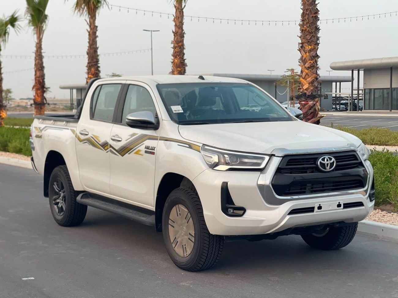 Toyota Hilux SR5 (NON GCC)