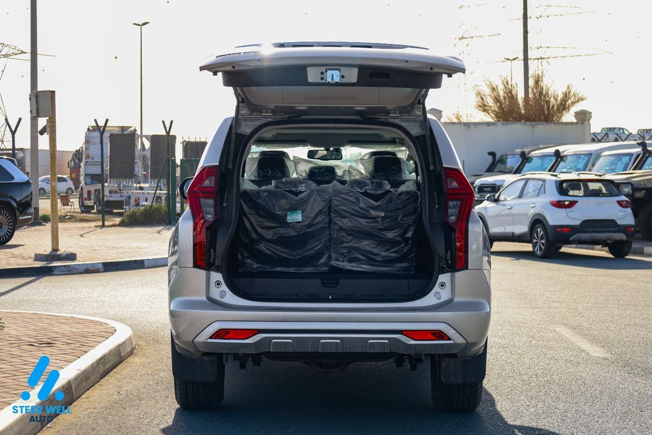 ميتسوبيشي باجيرو 2.5L Turbo Diesel | 134 HP | AT | 4WD | 7 Passenger | Dual Airbags | ABS & EBD | Ad-Safety | 2023