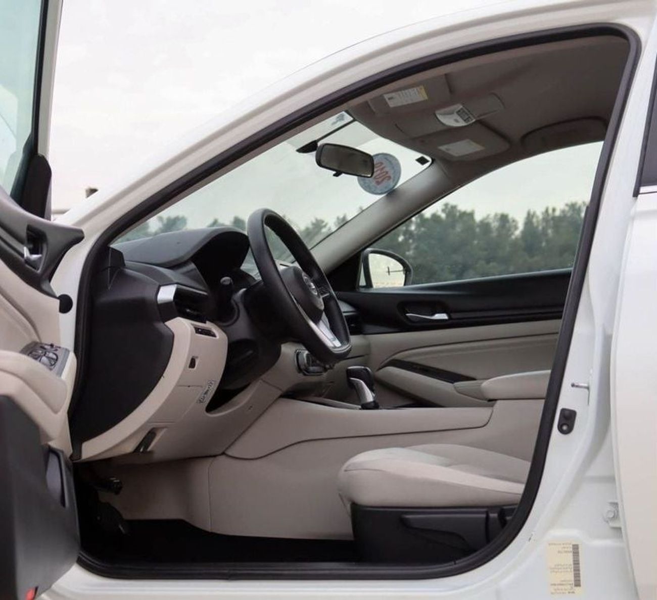 Nissan Altima 2.5 S Nissan Altima 2.5L 2019 GCC  accident-free in excellent condition 893 P.M