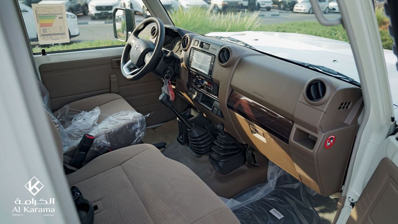 Toyota Land Cruiser 70 78 - 2.8L Diesel HardTop with Manual Transmisson - 4x4 - GCC - Brand New - Dual Tank