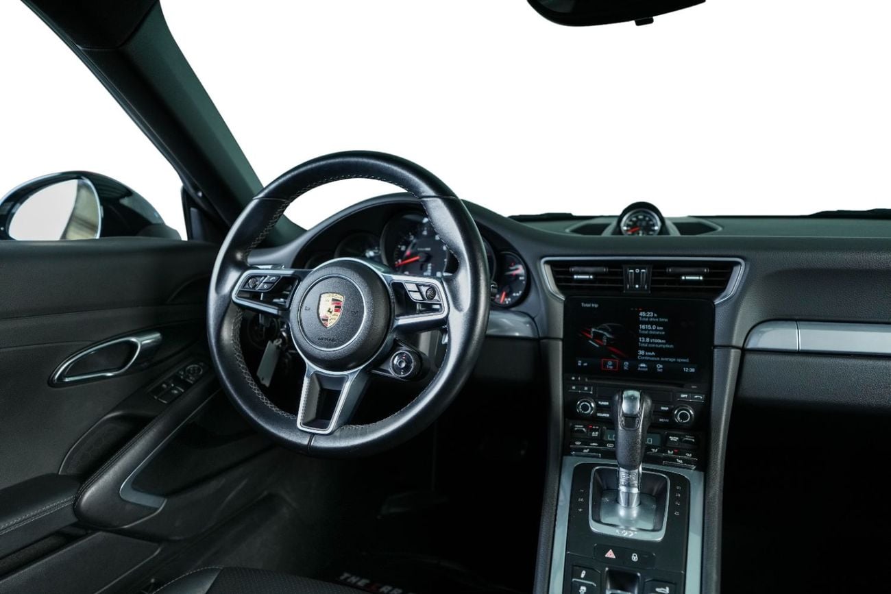 Porsche 911 CARRERA
