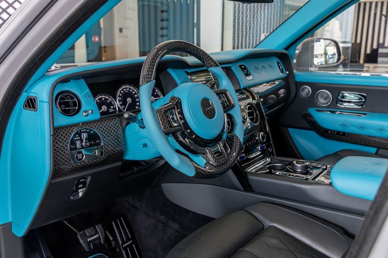 Rolls Royce Cullinan Rolls Royce Cullinan Mansory Original Exterior and Interior - 2023 Perfect Condition