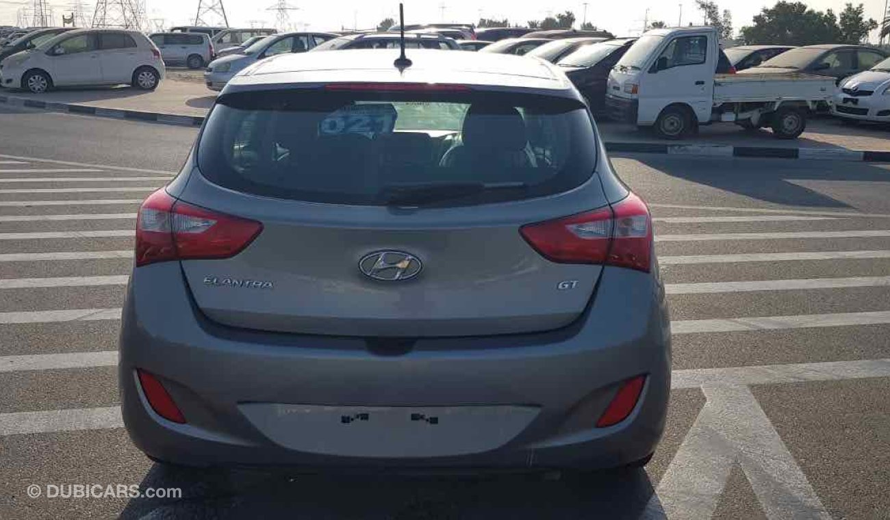 Hyundai Elantra fresh and imported and very clean inside and outside and totally ready to drive