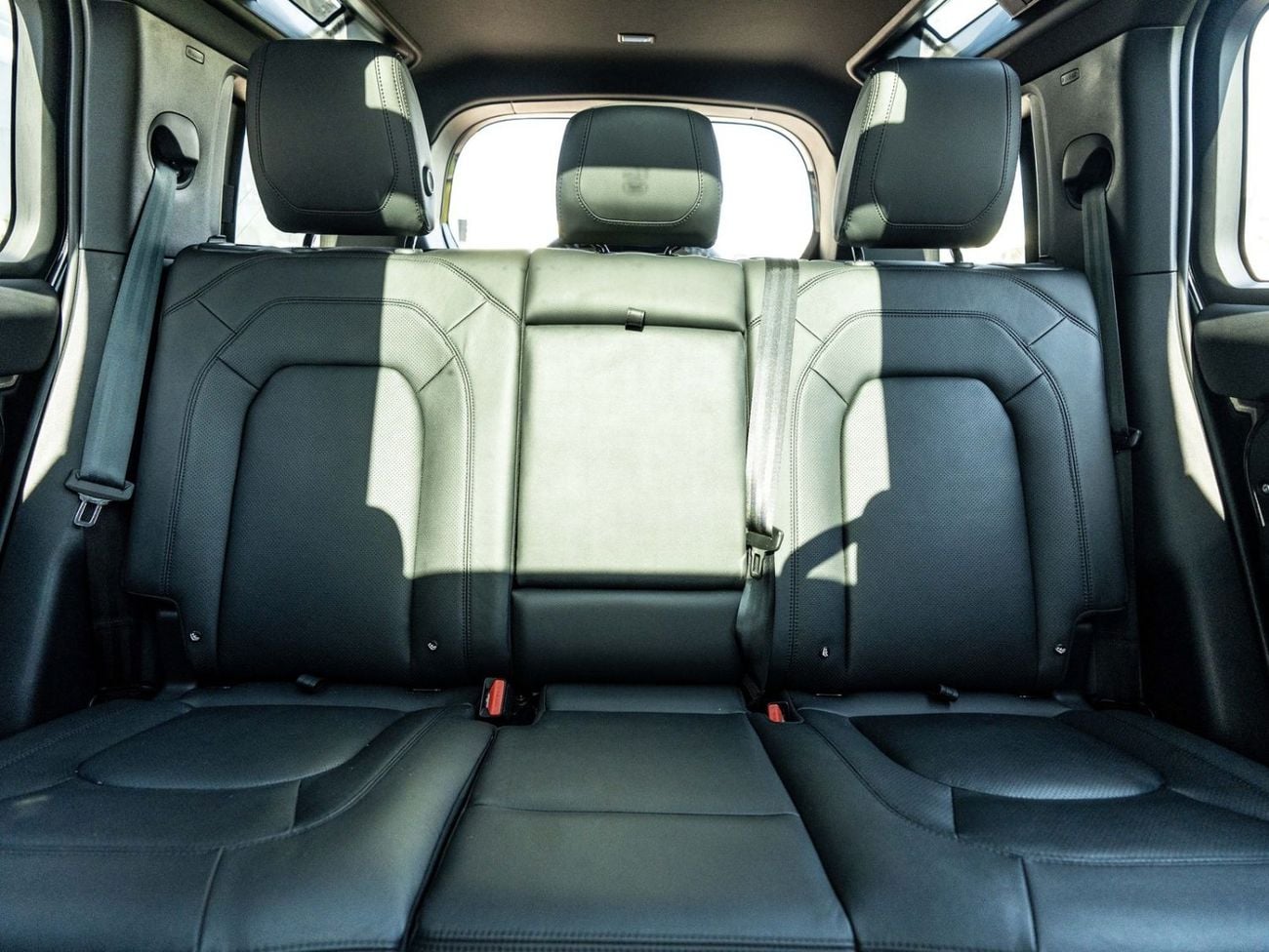Land Rover Defender 110
