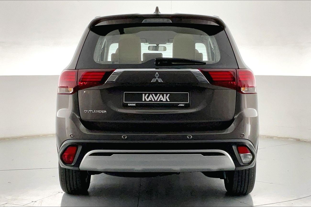 Mitsubishi Outlander GLX Midline| 1 year free warranty | Flood Free