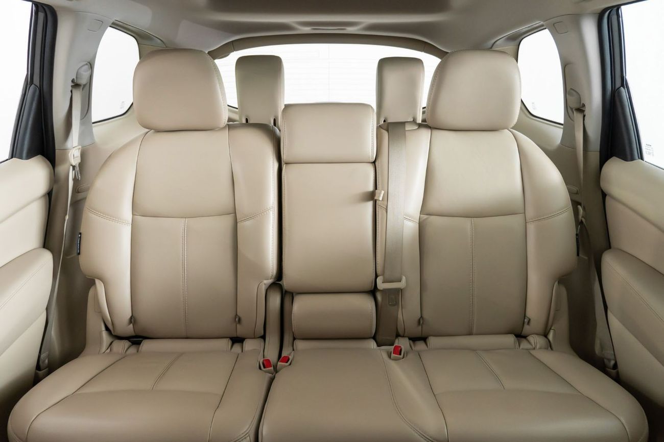 Nissan Pathfinder Midnight Edition 3.5L