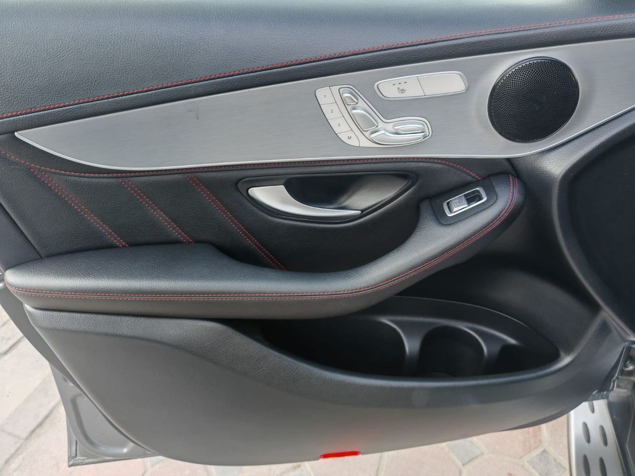 Mercedes-Benz GLC 300 Coupe 2.0L