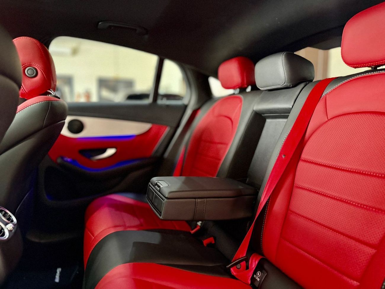 مرسيدس بنز GLC كوبيه 300 4MATIC