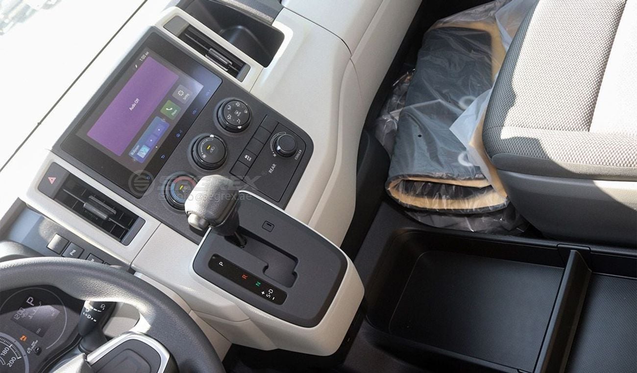 تويوتا هاياس 2026 Model Toyota Hiace Commuter 13-Seater, 3.5L Petrol 6A/T