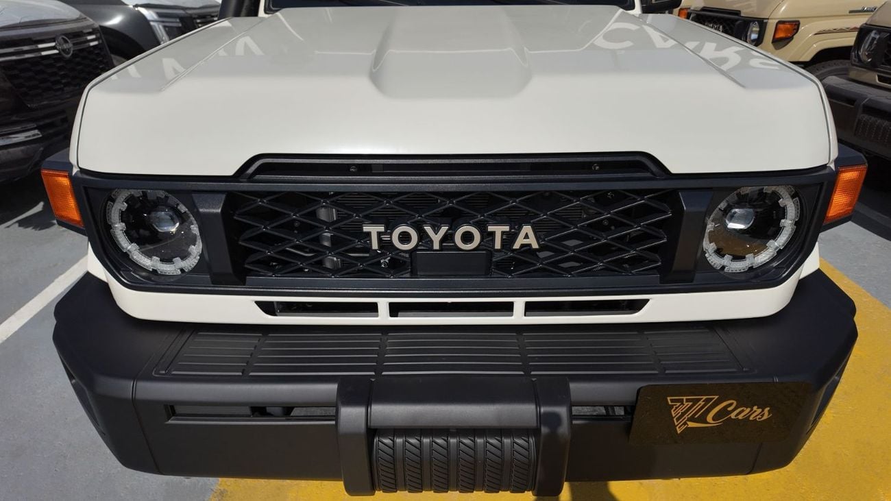 Toyota Land Cruiser TOYOTA LAND CRUISER HARD-TOP (70 SERIES) A/T 4.0L - 2025