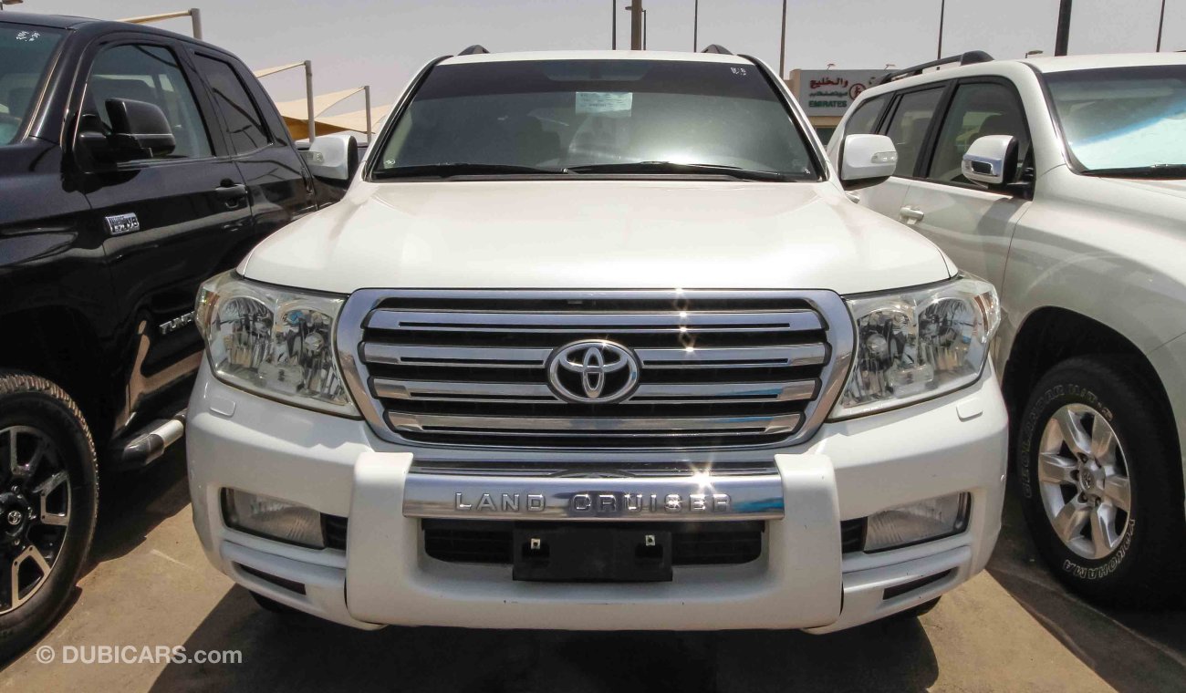 Toyota Land Cruiser GXR V8