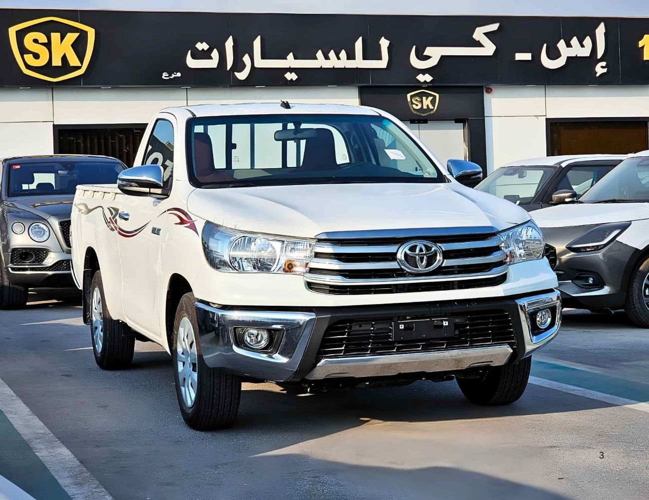 Toyota Hilux NARROW BODY SINGLE CABIN || 2.7L PETROL V4 | 4 HOOKS | FR&RR CHROME BUMPERS (CODE # HPMSC2)