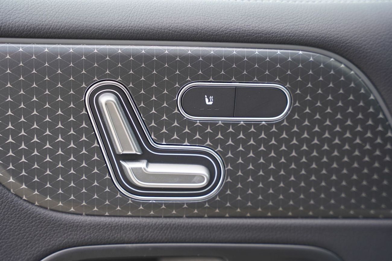 Mercedes-Benz EQB 260 2025 Mercedes-Benz EQB260 New Face left SUV FWD Black  0Km