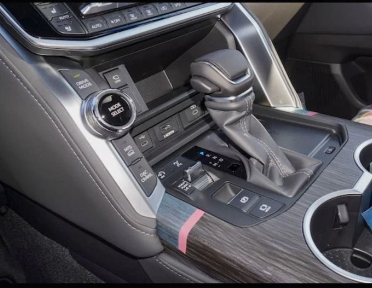 تويوتا لاند كروزر VX 3.5L Toyota LC300 VX+ Petrol 3.5L Twin Turbo