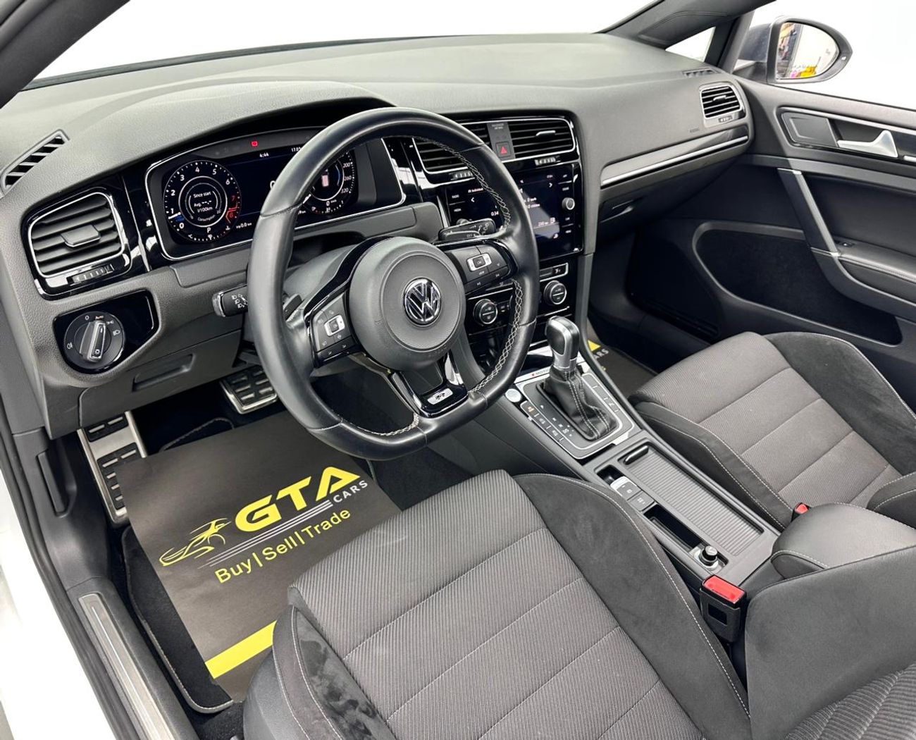 Volkswagen Golf R Base 2.0T 2019 Volkswagen Golf R, 1 Year Unlimited KM Warranty, Volkswagen Full Service History, GCC