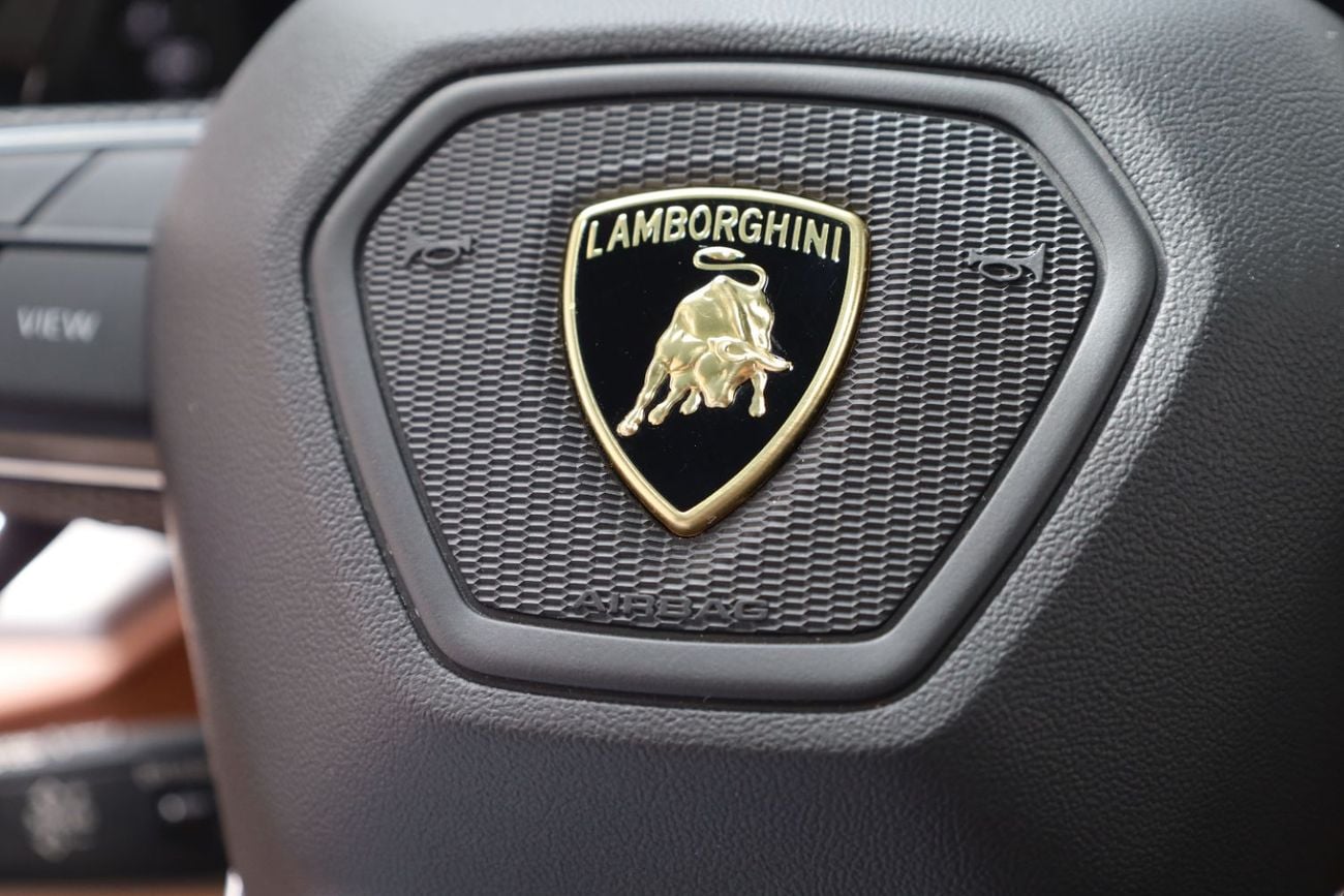 لامبورغيني اوروس STD 4.0T V8