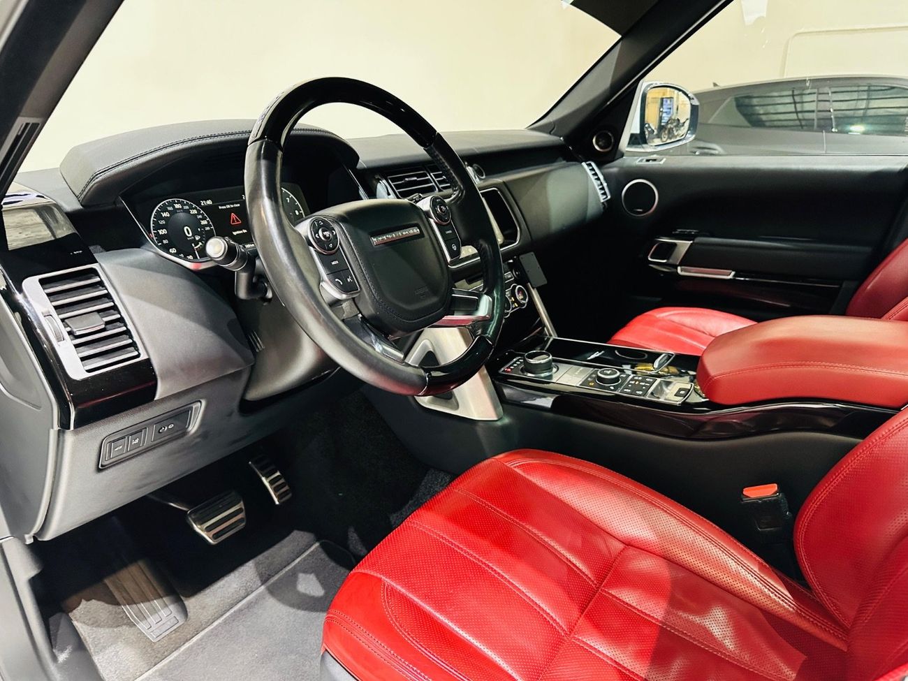 Land Rover Range Rover Supercharged 5.0L